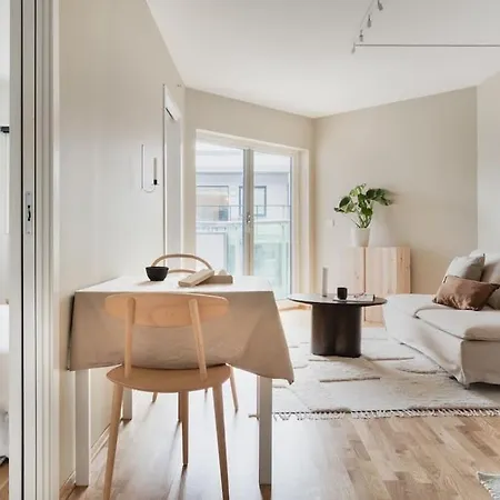 New! With Roof Terrace!